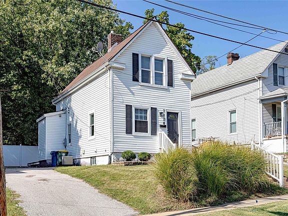 3rd image of 7128 Drury Ln