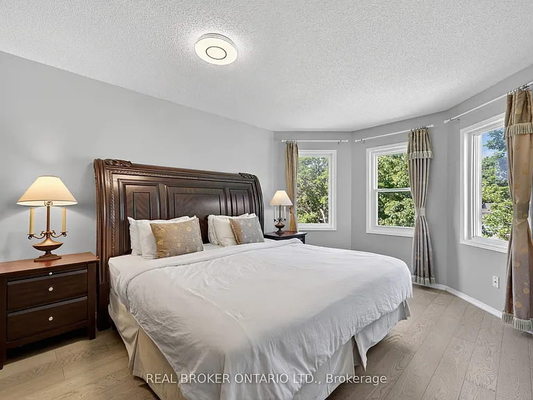 1895 Applewood Ave #UPPER — Photo 15