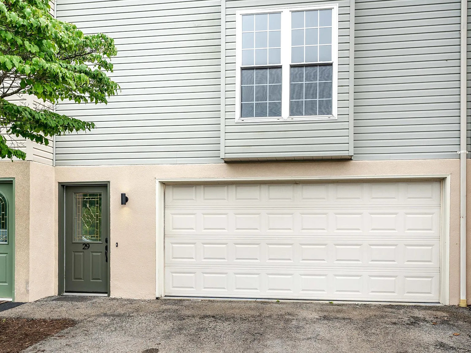 3 bed, 2.5 bath, 1440 sqft, $1,825 — Photo 2