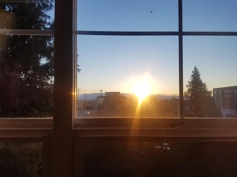 Wake up to the beautiful sunrise from your bed