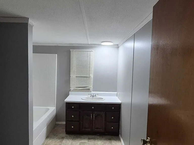8 Old Creek Way — Photo 11