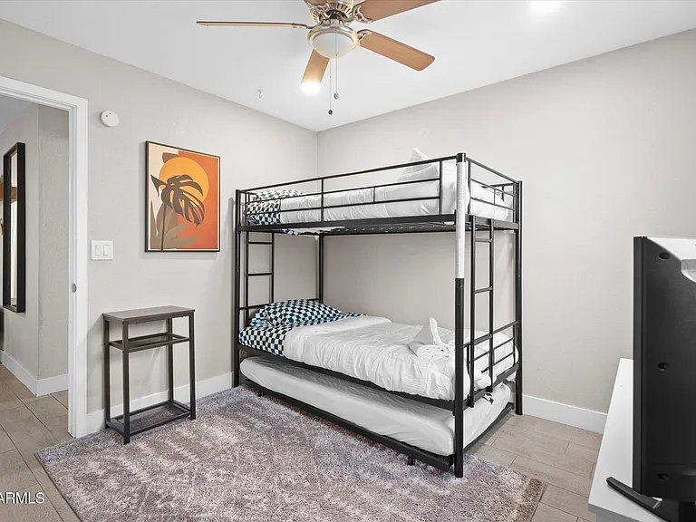 1211 W Palomino Dr — Photo 18