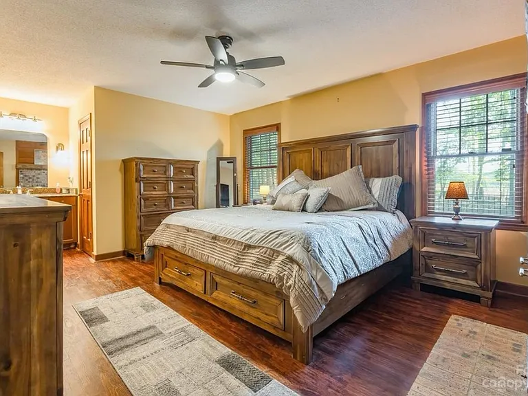 318 Wellington Dr — Photo 13