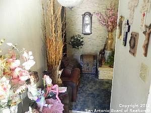 2nd image of 4204 Bayliss St