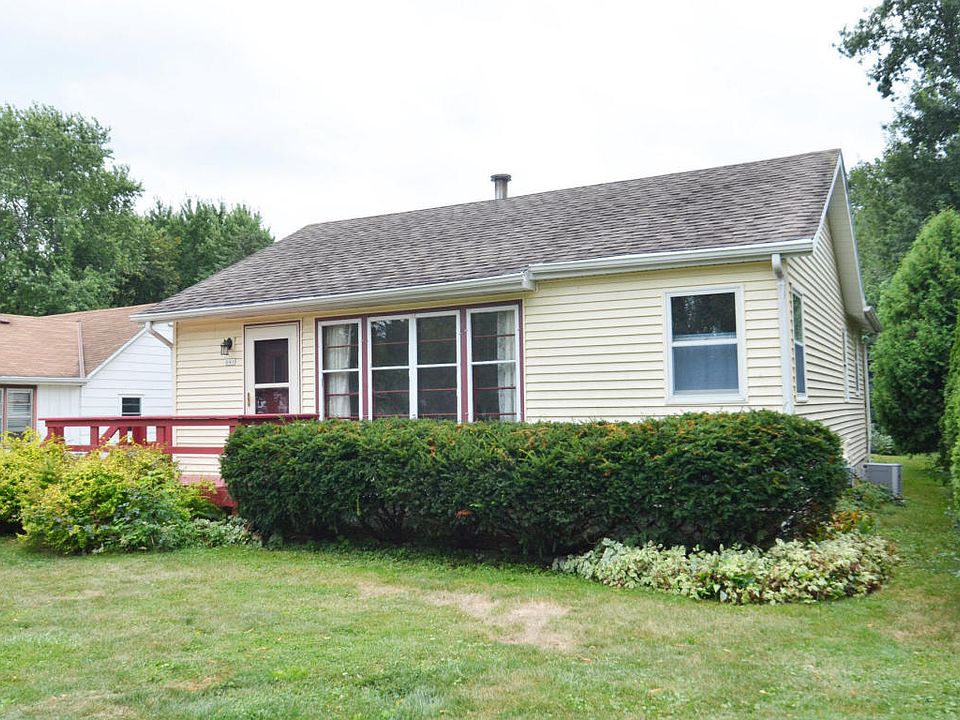 1st image of 641 E Sherman Ave