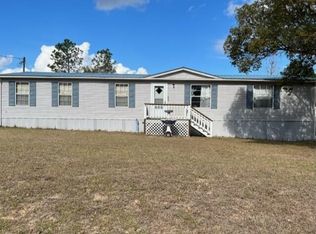 802 Squirrel Tree Trl, Satsuma, FL 32189