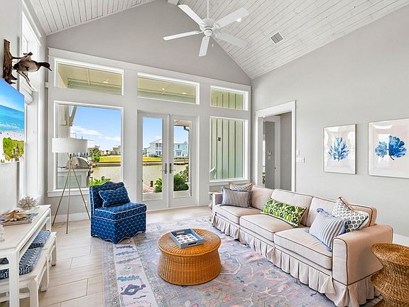 4th image of 150 Foxtail Ln