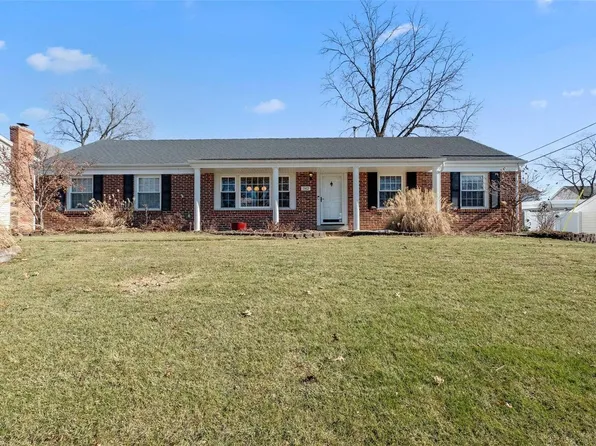 342 Providence Rd, Ballwin, MO 63011
