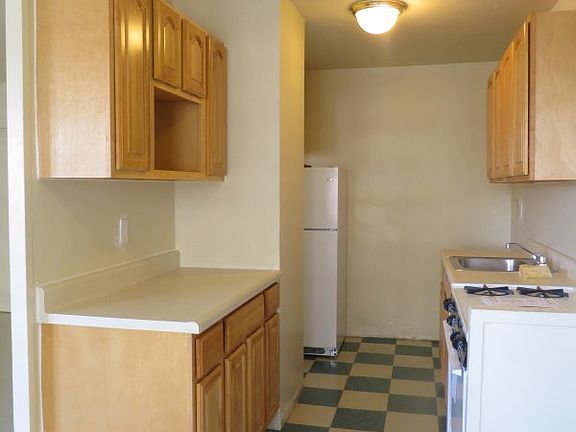 4th image of 1365 Saint Nicholas Ave APT 24R