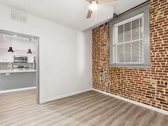 4th image of 218 E Main St #2-F