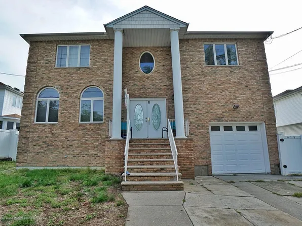 615 Page Ave, Staten Island, NY 10307