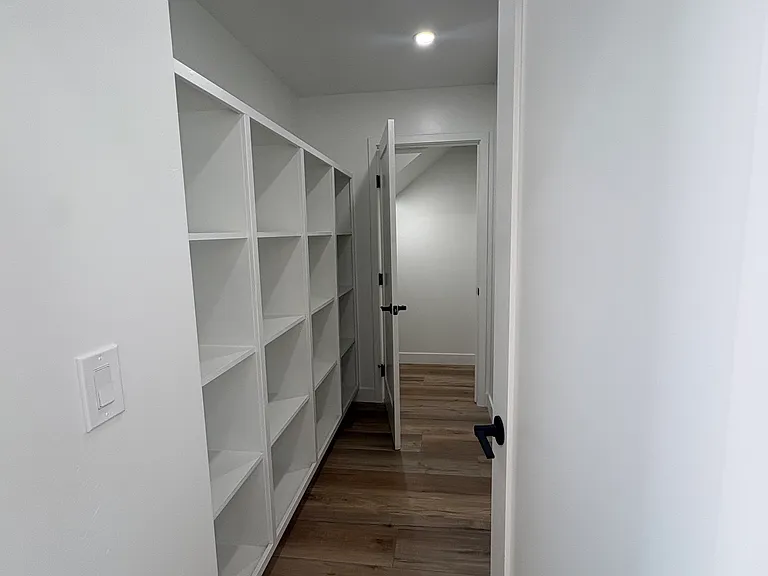 260 Donax Ave — Photo 13