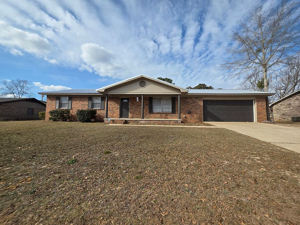 1st image of 204 Antler Dr