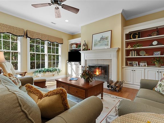 4th image of 3 Cardinal Point