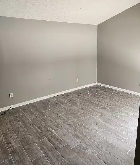 3136 Montwood Dr — Photo 10