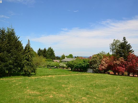 3rd image of 2210 38th Ave NW