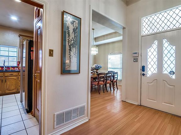 3rd image of 17801 Carrollwood Dr