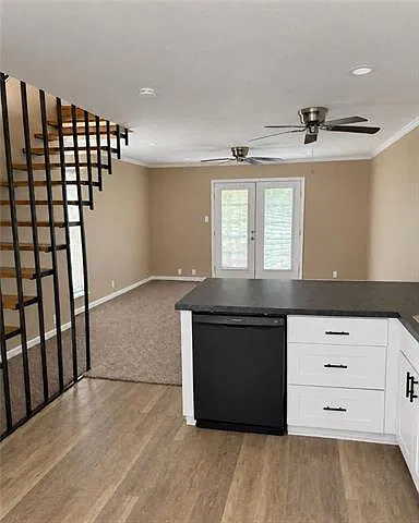2 bed, 1.5 bath, 1200 sqft, $1,400 — Photo 4