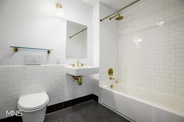 Rented by MNS Marketing | media 28