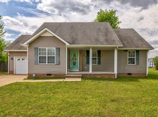 101 Edgeview Dr, Hohenwald, TN 38462