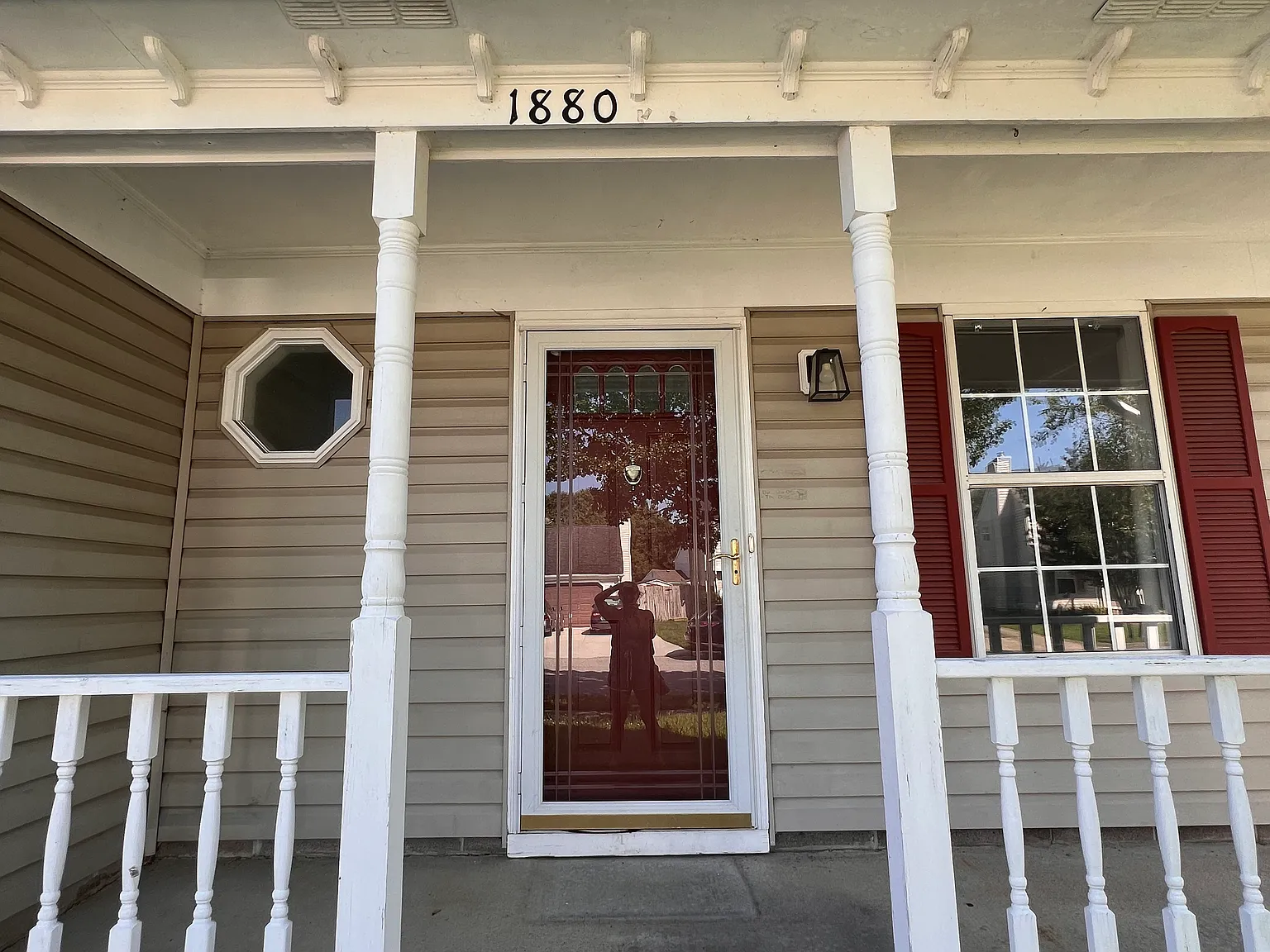 3 bed, 1430 sqft, $2,400 — Photo 2