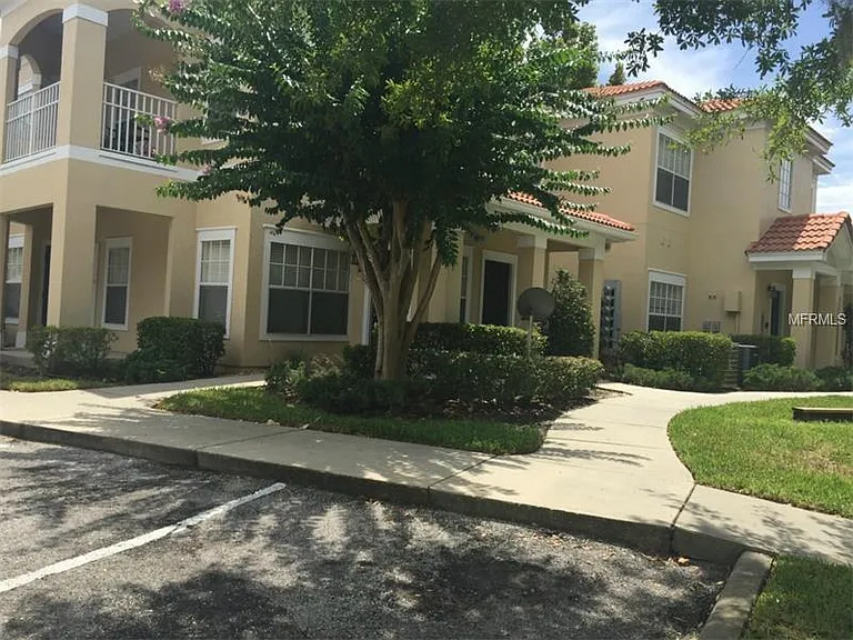 2715 White Magnolia Way #2715 — Photo 4
