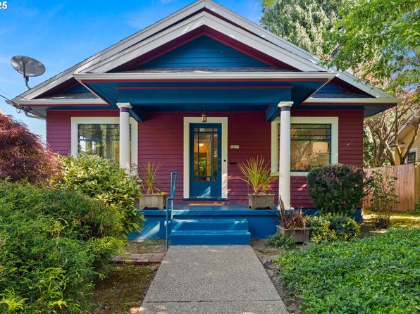3839 SE Taggart St, Portland, OR 97202