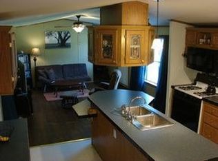 17 Bunny Ln, Topsham, ME 04086