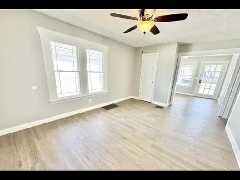 1509 Lincoln Ave — Photo 7