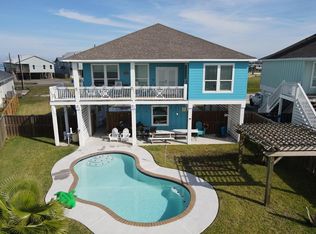 103 Linda Ln, Rockport, TX 78382