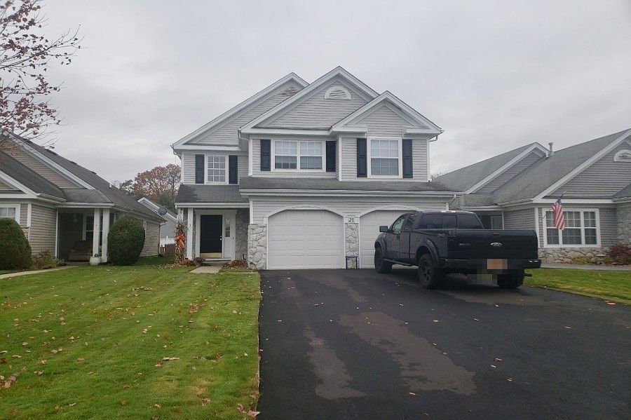 1st image of 21 Ethan Cir