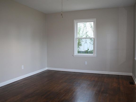 3rd image of 640 Northside Dr