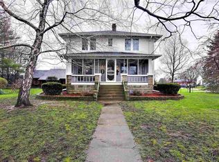 307 W Yellow St, Francesville, IN 47946