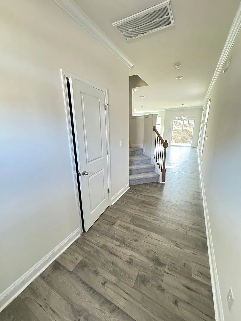 New 3bed/2.5ba Townhome in Huntersville close to 85/485/77 — Photo 4