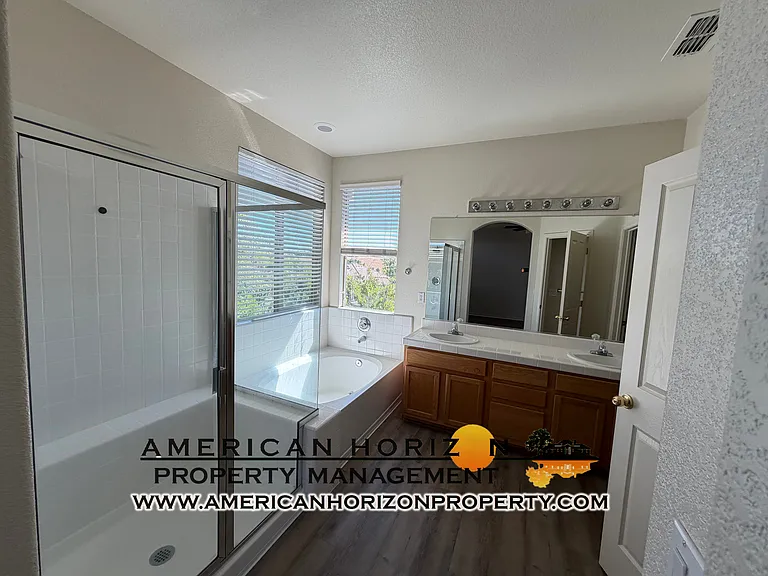 4124 Arenzano Way — Photo 16