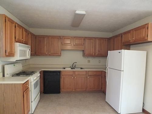 2nd image of 3041 Ashly Cove Ln