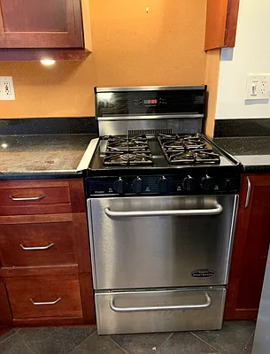 Rented by Compass | media 21