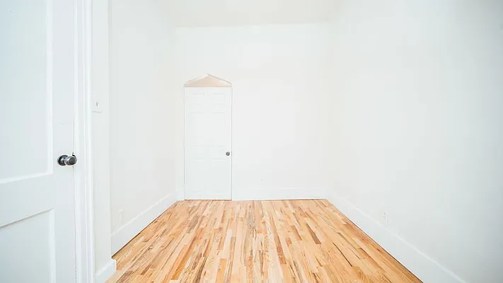 Rented by Nooklyn NYC LLC | media 26