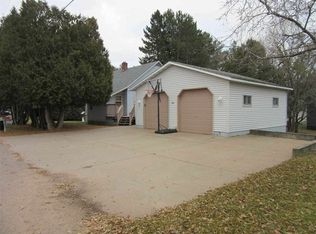 237 W Mineral St, Gwinn, MI 49841