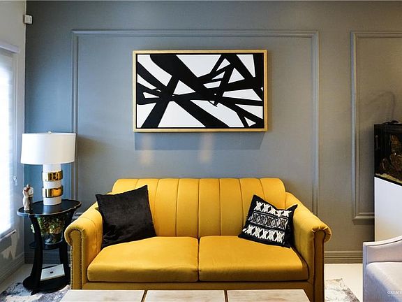 4th image of 3007 S L Ln APT A