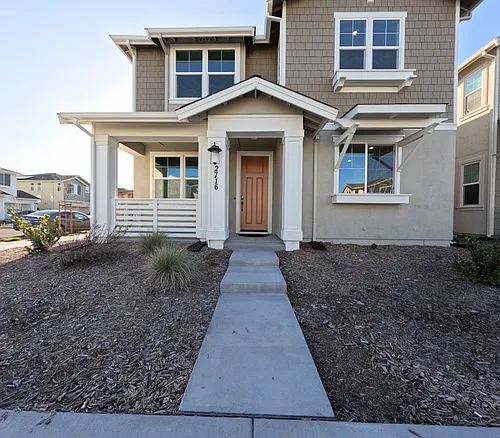 2716 Amora Cir Photo 1