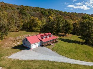 357 Hackett Valley Rd, Hickman, TN 38567