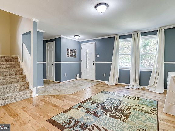 2nd image of 6405 Birchleigh Cir
