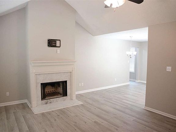 2nd image of 1215 Browns Country Ln