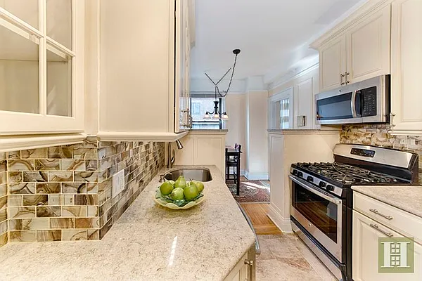 Sold by Halstead Real Estate | media 18