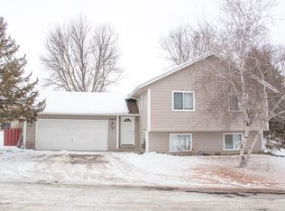 4413 Glen Ln NW, Rochester, MN 55901