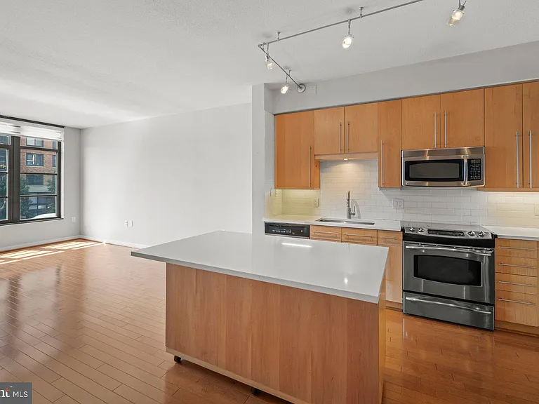 437 New York Ave NW #220 — Photo 10