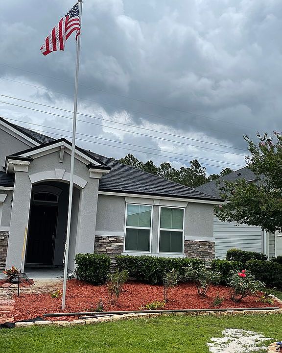 1st image of 258 Bradford Lake Cir