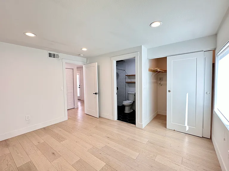 4336 Toland Way — Photo 27