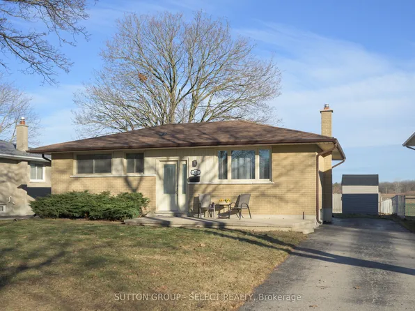 47 Aponi Cres, London, ON N5V 2V3